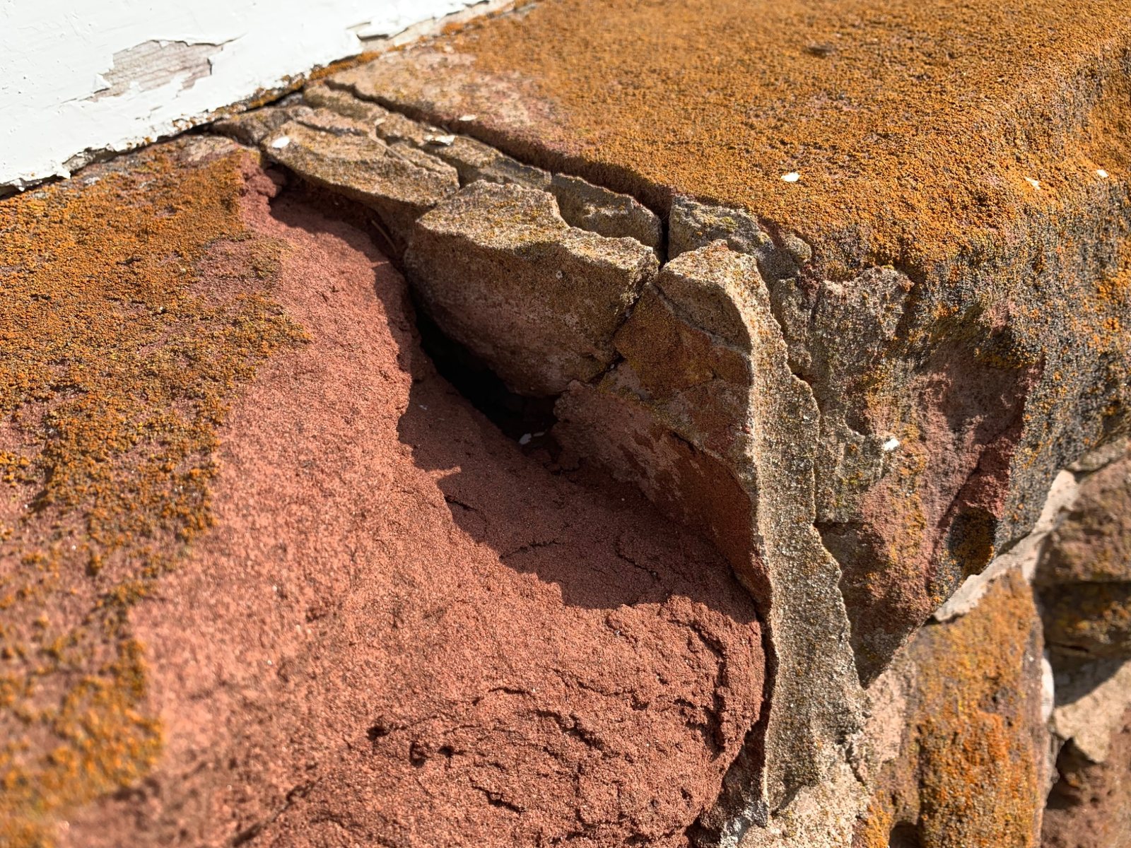Soft sandstone deterioration at Dalvay by the Sea