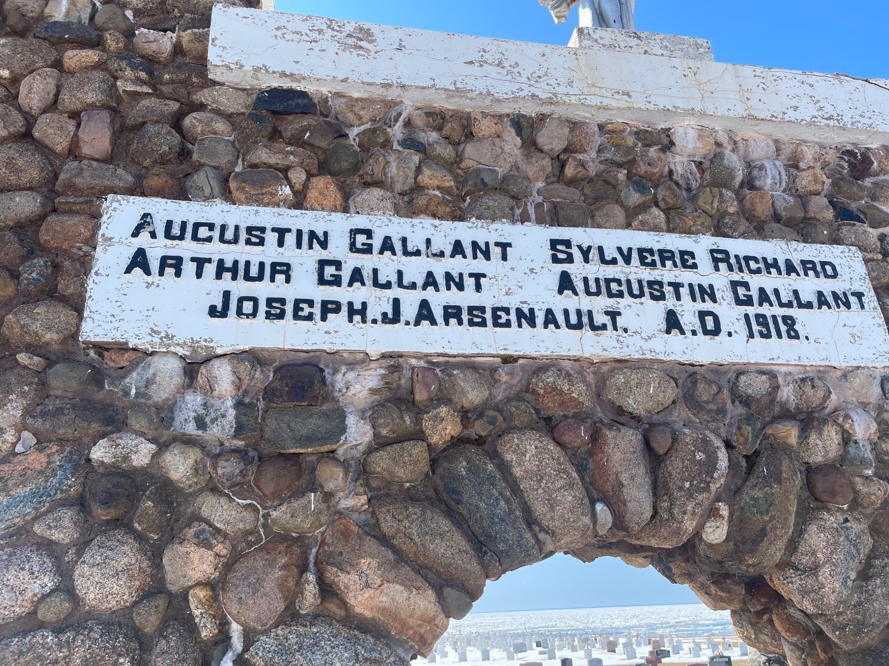War memorial plaque on the Mont-Carmel stone cenotaph in Prince Edward Island